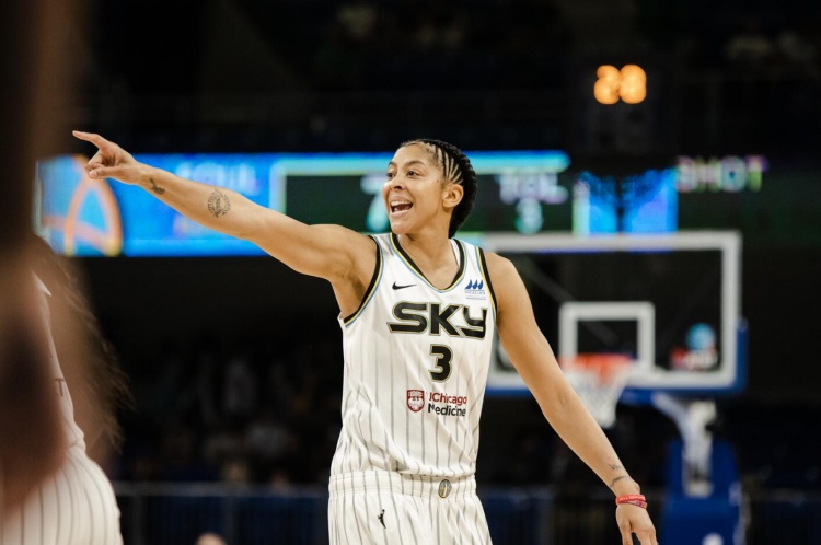 星空体育-坎迪斯-帕克：我对中国的记忆不太好 住宿很凑合&amp;吃饭自己解决