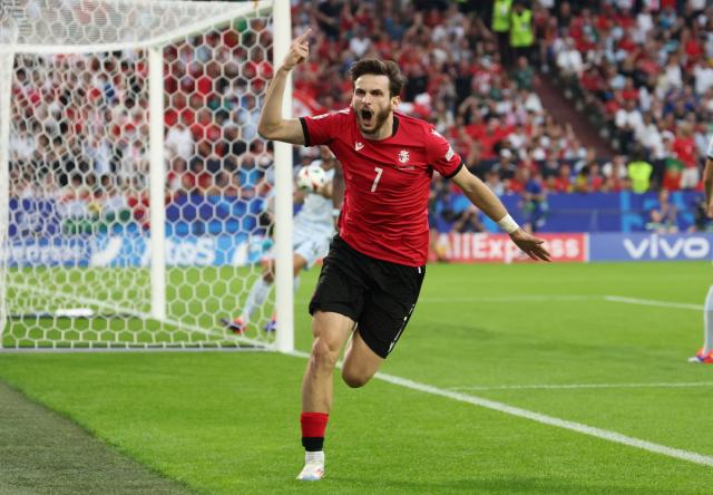 1719442225805010007.png 星空体育平台-安东尼奥·席尔瓦有罪 马丁内斯有错 葡萄牙夺冠难