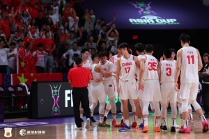 媒体人:中国男篮一开始就不被看好 赢球都未曾得到最真挚的祝福