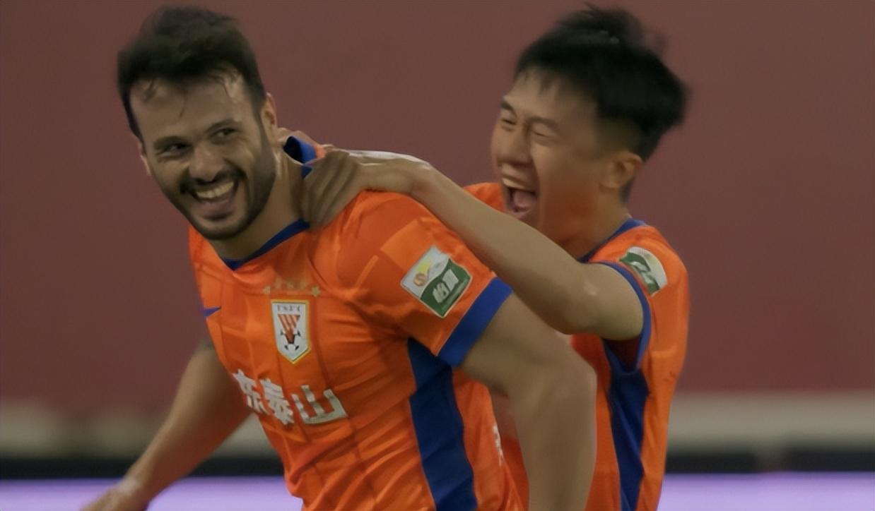 星空官网-韩鹏不简单！7场激活3大王牌外援 鲁能清洗计划有变 瓦科不走了