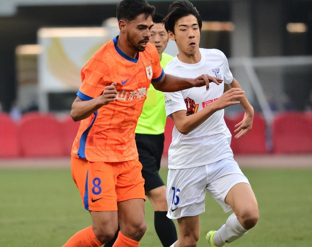 星空官网-韩鹏不简单！7场激活3大王牌外援 鲁能清洗计划有变 瓦科不走了