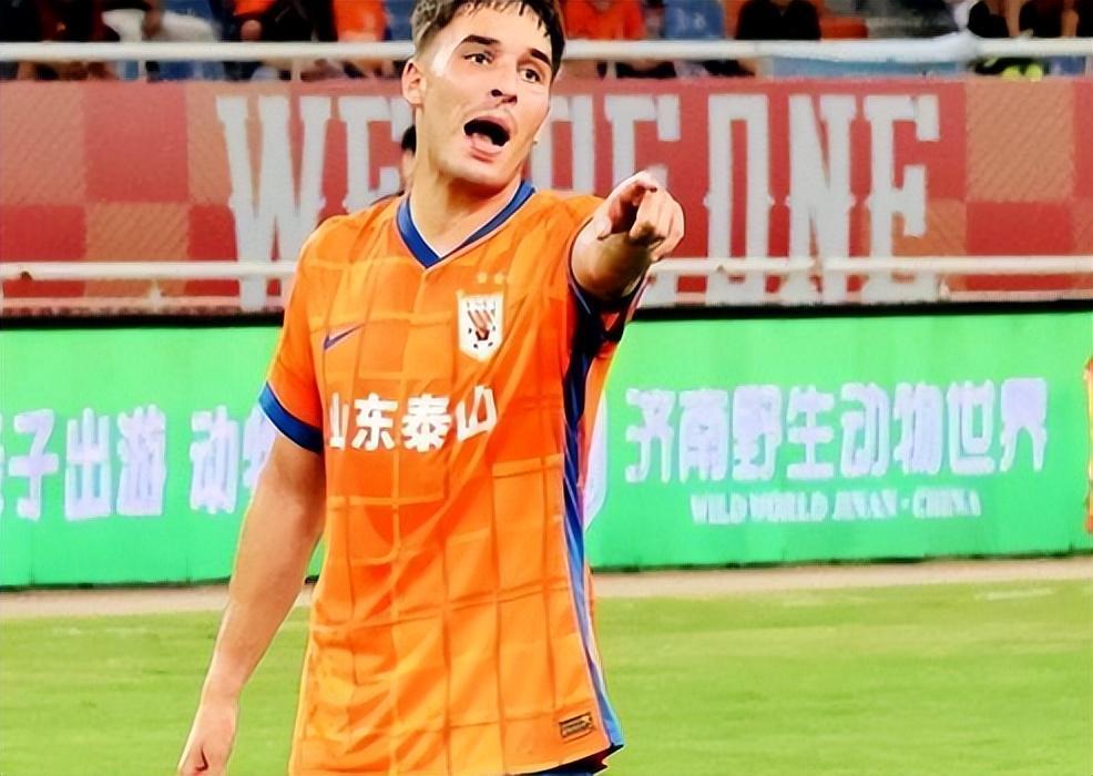 星空官网-韩鹏不简单！7场激活3大王牌外援 鲁能清洗计划有变 瓦科不走了