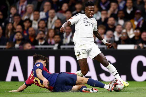 1729984537465018701.jpg 星空投注-【评分】皇马全员掉线,世一锋莱万!神一般弗利克!