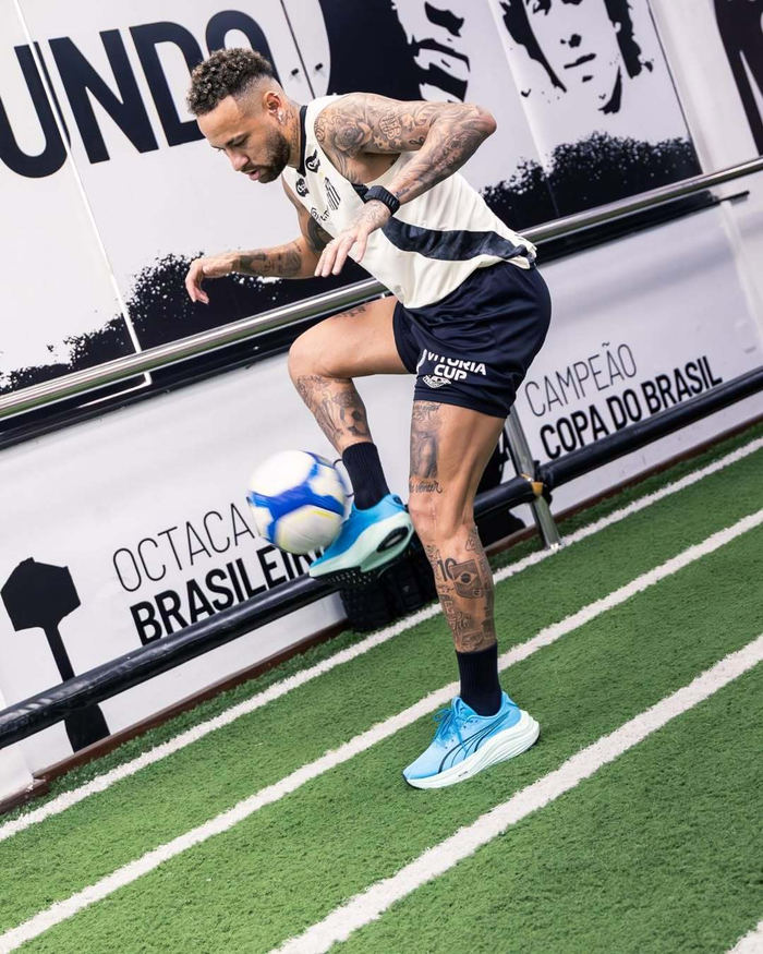 内马尔发文为足球加油|内马尔·达·席尔瓦_新浪体育_新浪新闻