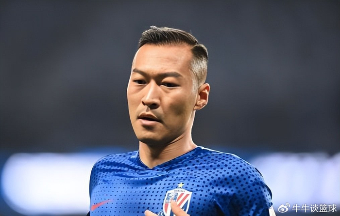 星空官网-他本赛季仅用三场比赛!就让球迷看到接班吴曦希望,值得期待|上海申花|中超|吴启鹏|斯卢茨基|上海申花足球俱乐部_新浪体育_新浪新闻