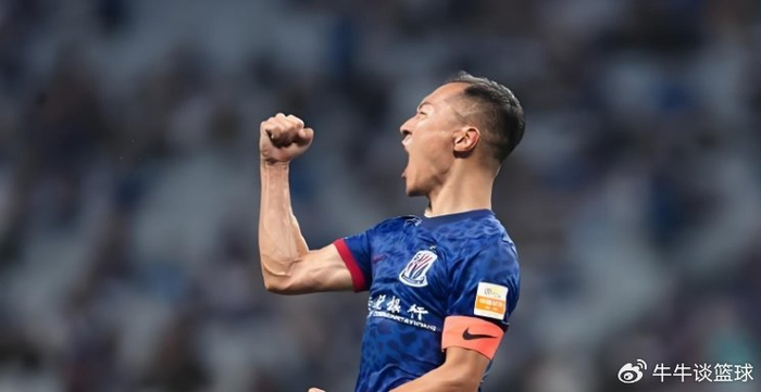 星空官网-他本赛季仅用三场比赛!就让球迷看到接班吴曦希望,值得期待|上海申花|中超|吴启鹏|斯卢茨基|上海申花足球俱乐部_新浪体育_新浪新闻