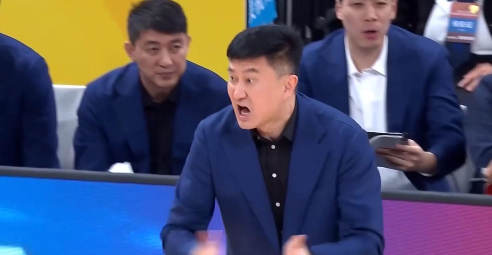 双外援粤沪大获全胜！大王生涯之夜，上海锁定冠军，广东杀回前3