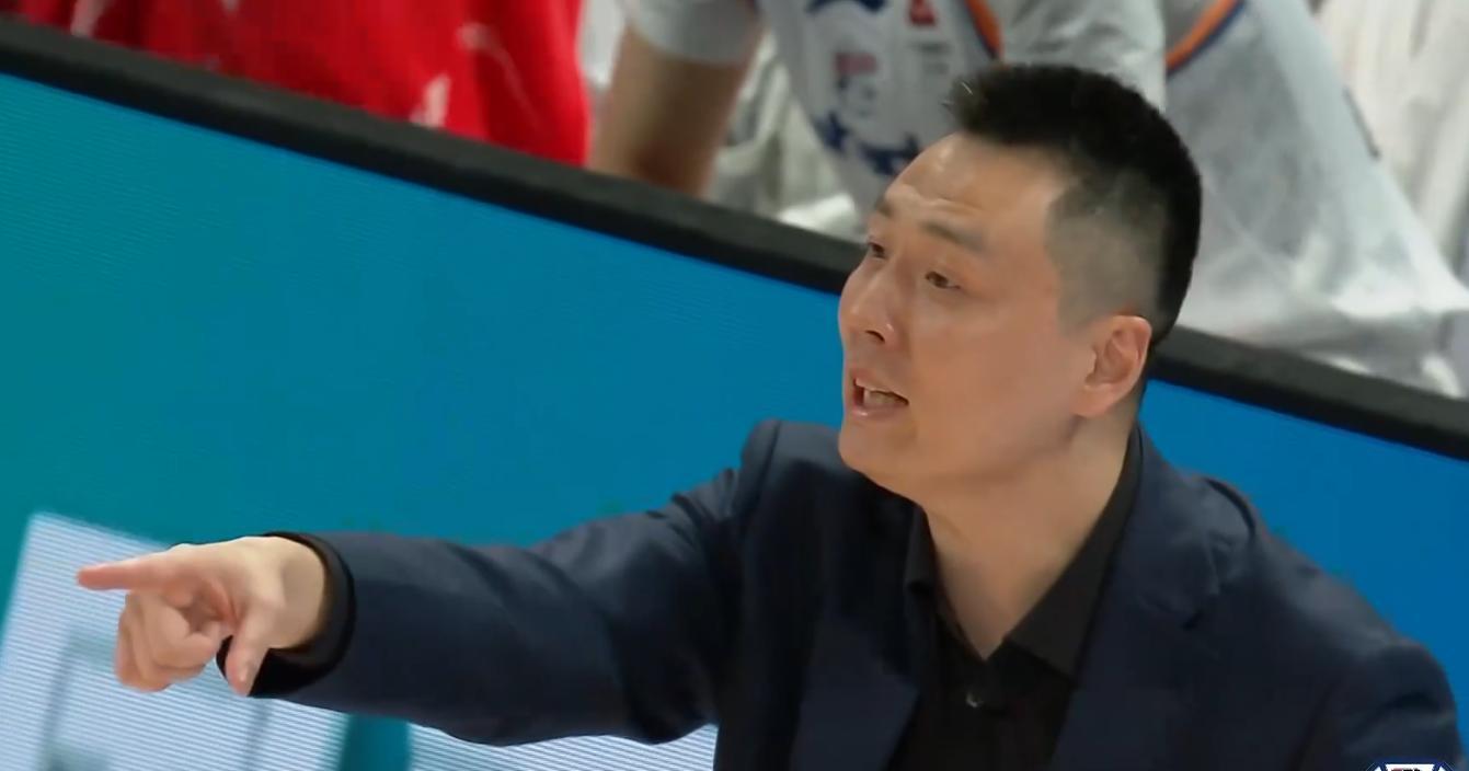 双外援粤沪大获全胜！大王生涯之夜，上海锁定冠军，广东杀回前3